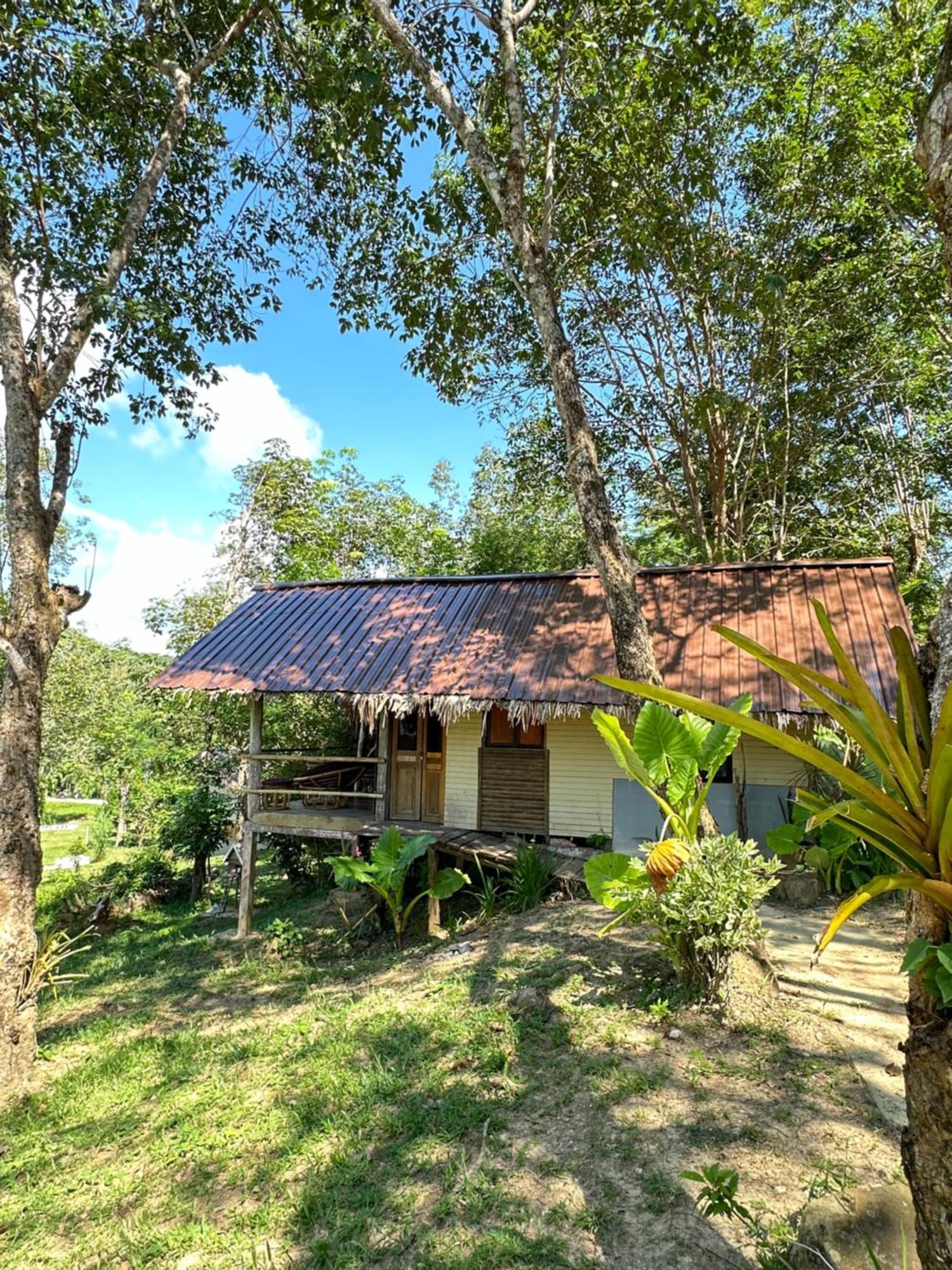 Koh Mook Mountain View Hotel Exterior photo