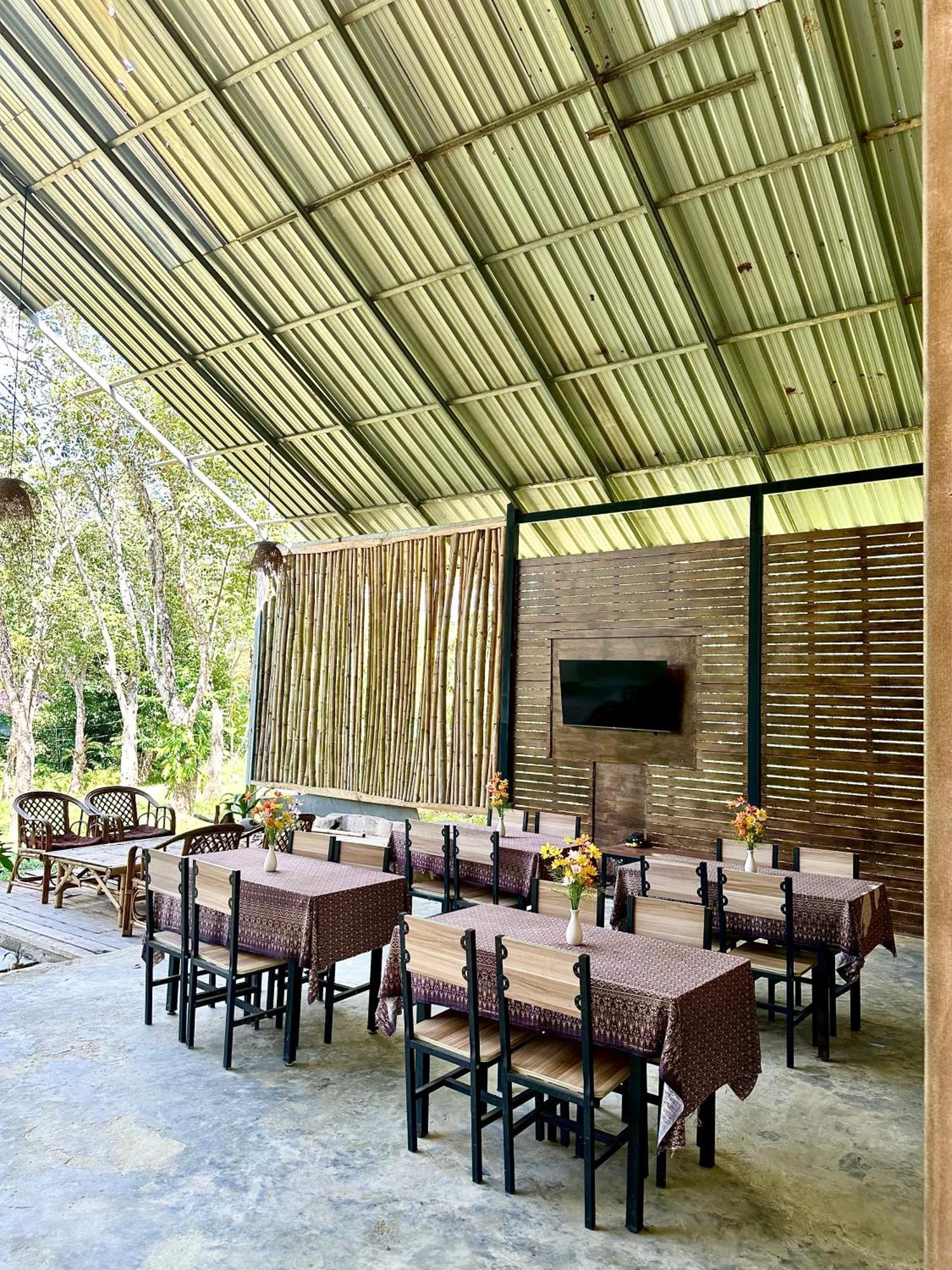 Koh Mook Mountain View Hotel Exterior photo
